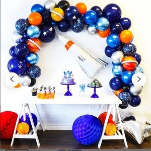 Space themed balloon arch